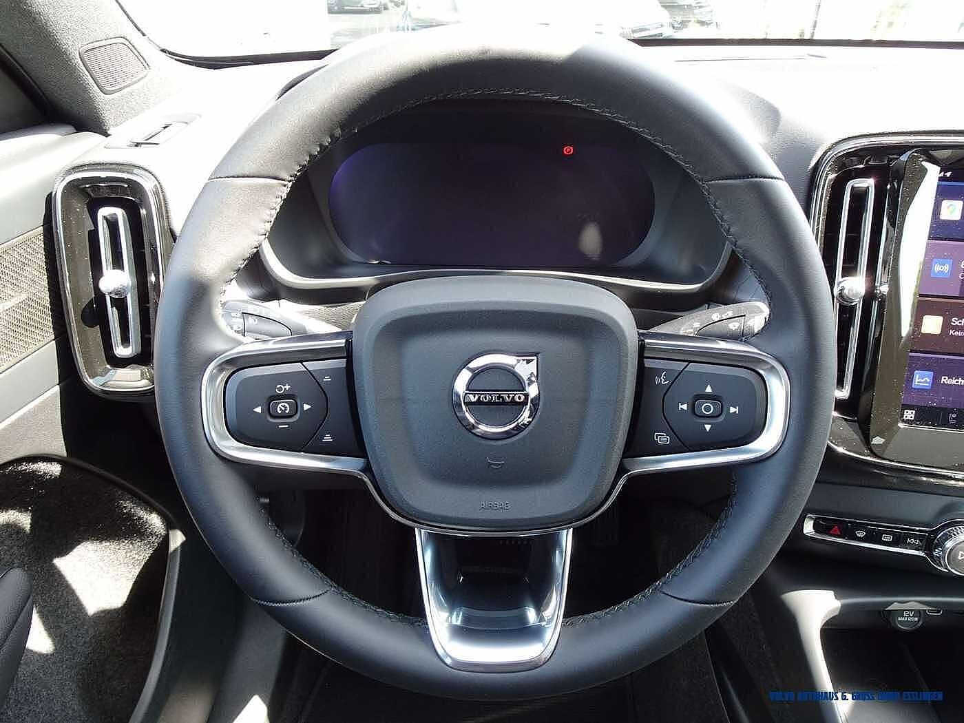 Volvo  Ultimate Recharge Pure Electric Extended Range 2WD