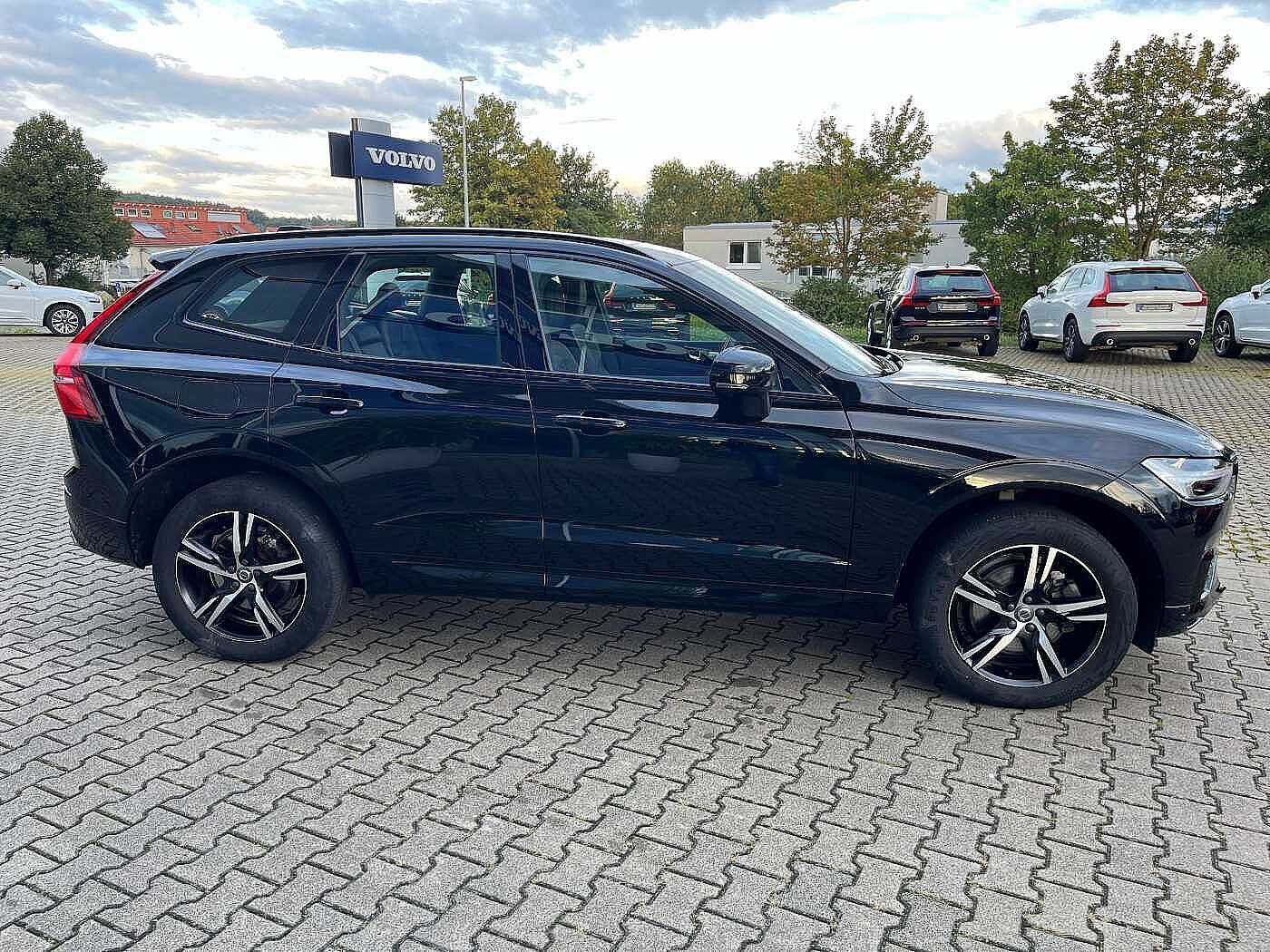 Volvo  T8 R Design Recharge Plug-In Hybrid AWD