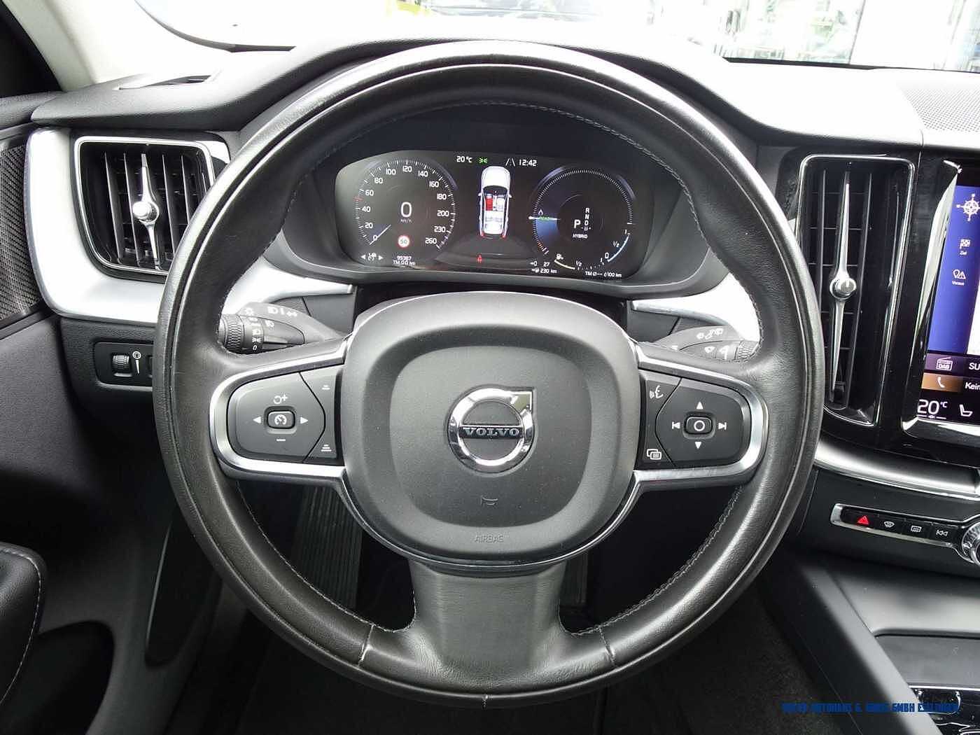 Volvo  T6 R-Design Recharge AWD R-Design Expression