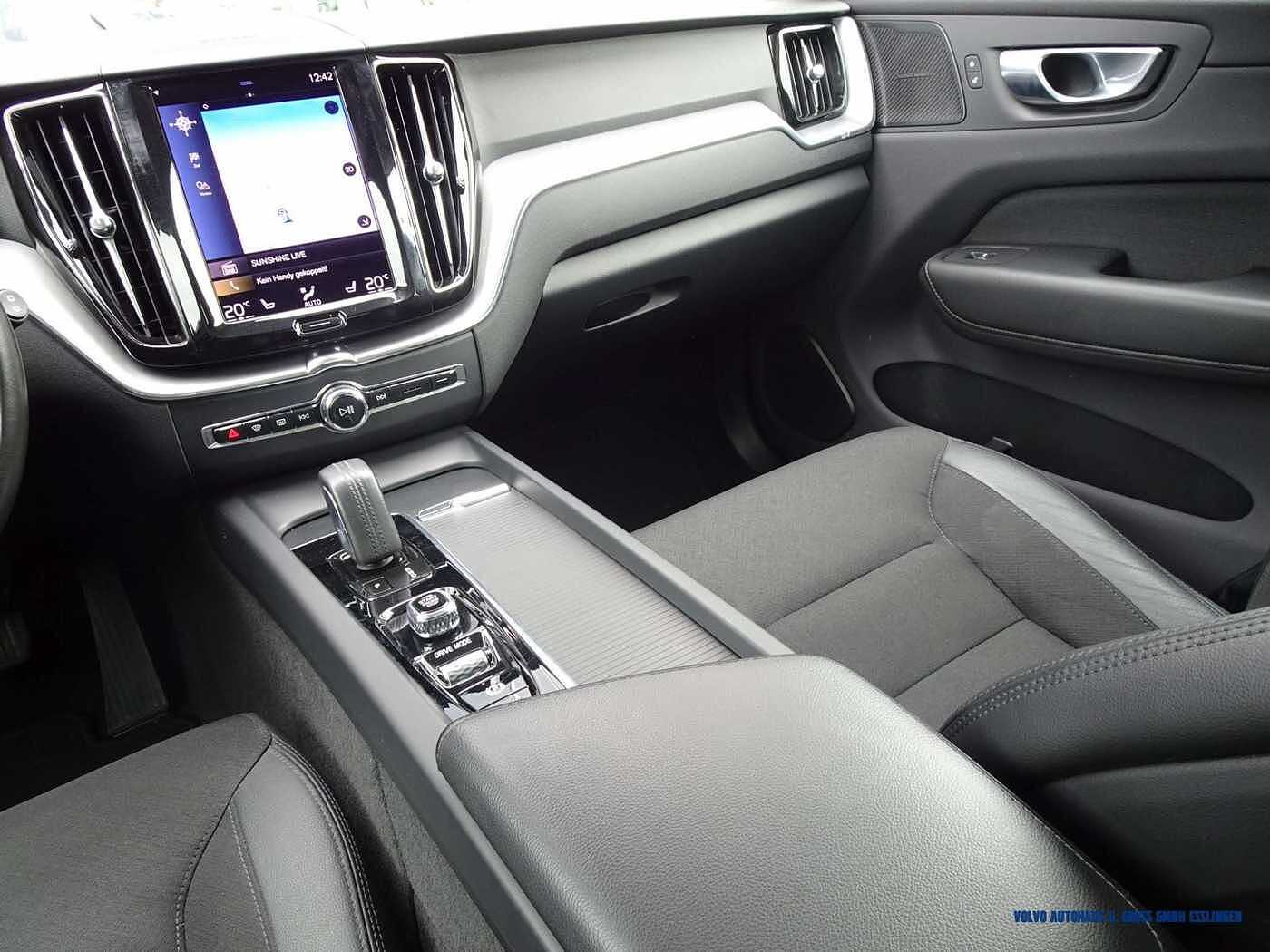 Volvo  T6 R-Design Recharge AWD R-Design Expression