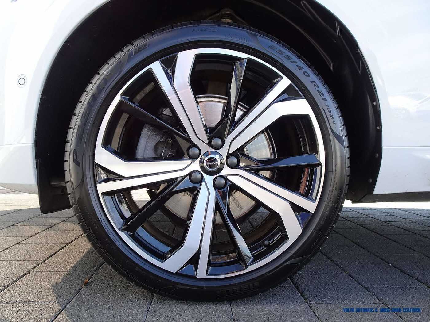 Volvo  XC60 B4 AWD Geartronic R-Design