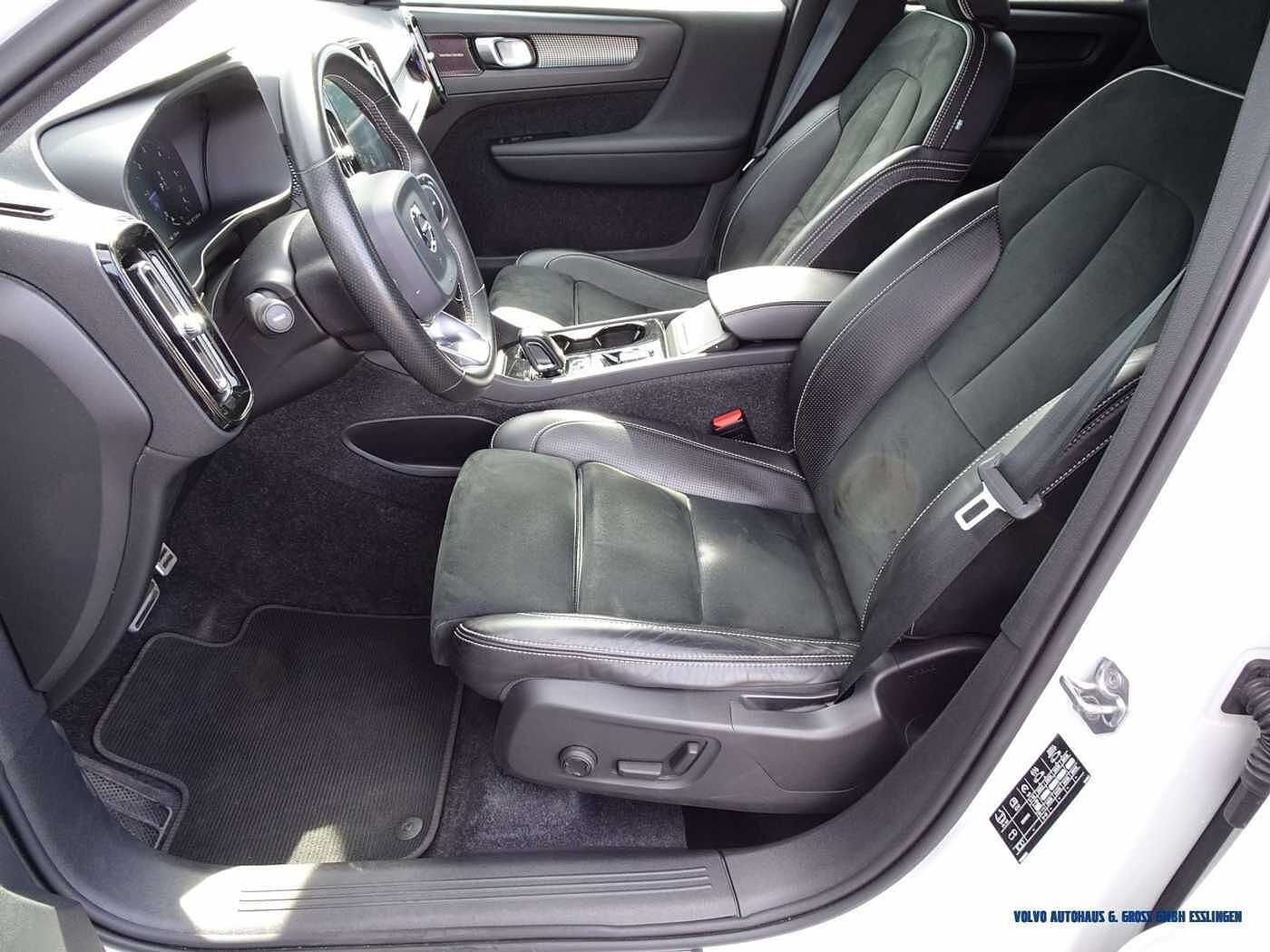 Volvo  D4 AWD Geartronic R-Design