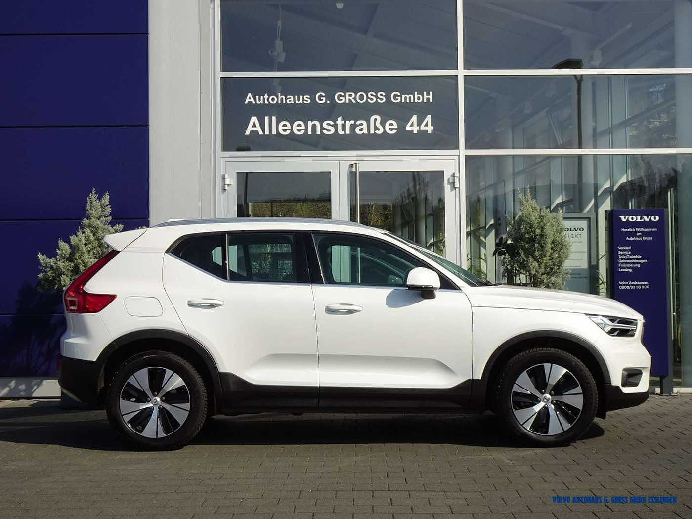 Volvo  T4 Recharge Inscription Expression