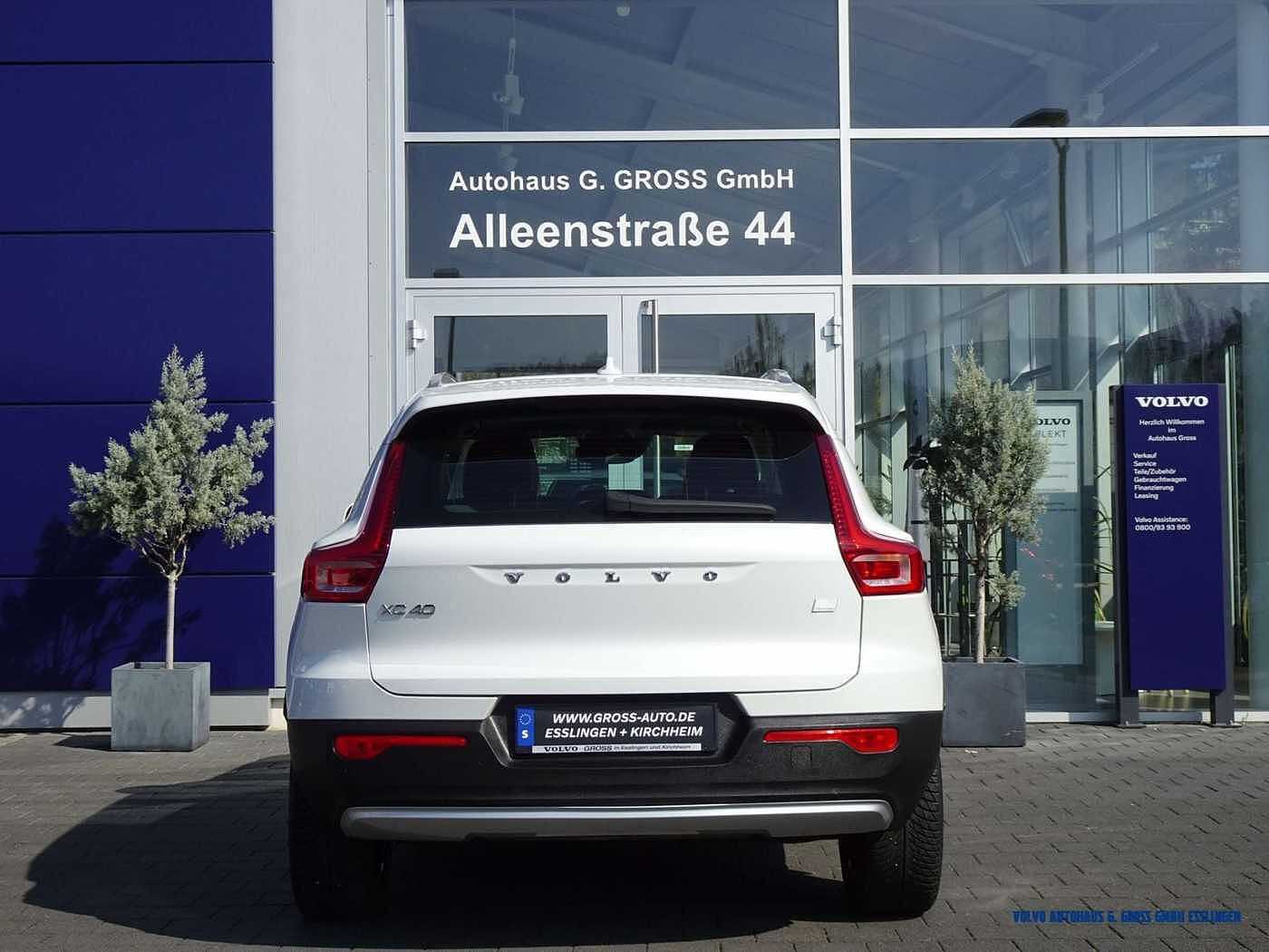 Volvo  T4 Recharge Inscription Expression