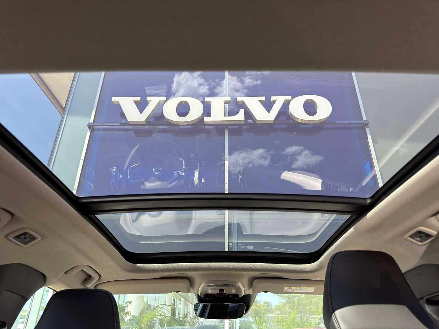 Volvo  T5 Recharge Inscription Plug-In Hybrid 2WD