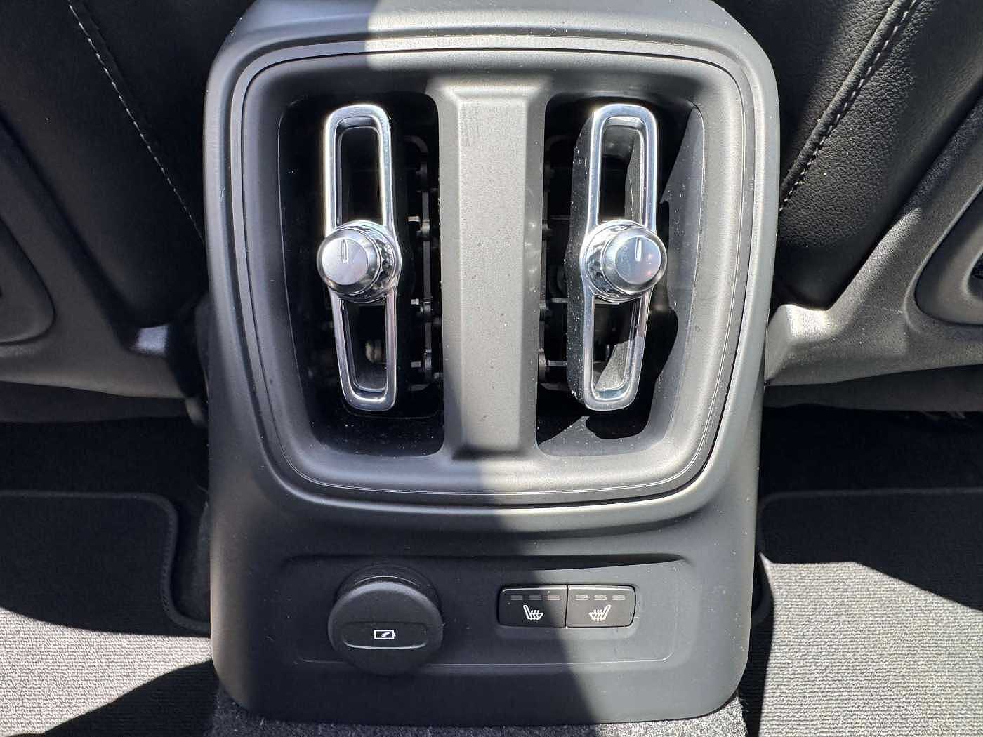 Volvo  T5 Recharge Inscription Plug-In Hybrid 2WD