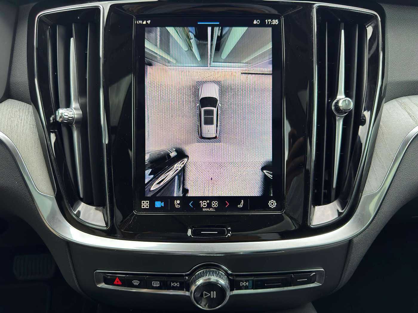 Volvo  T6 Plus Dark Recharge Plug-In Hybrid AWD