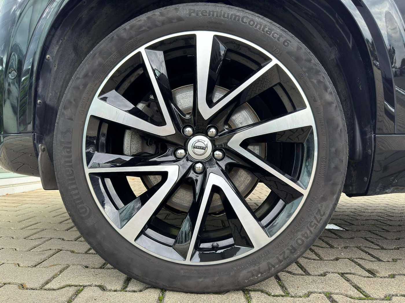 Volvo  T8 Inscription Recharge Plug-In Hybrid AWD