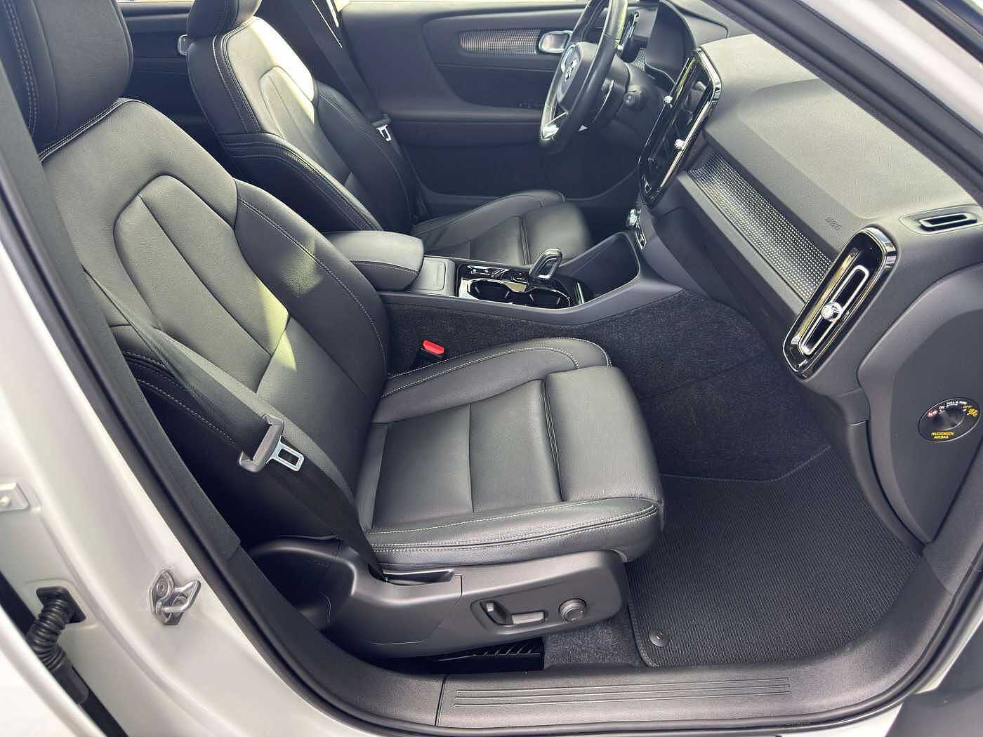 Volvo  T5 R-Design AWD