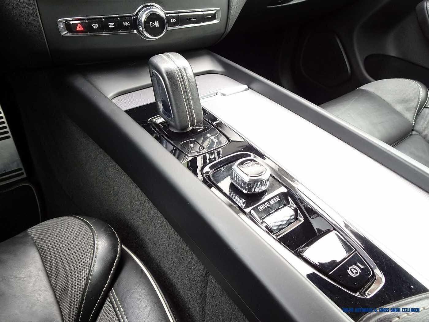 Volvo  B5 AWD Geartronic R-Design