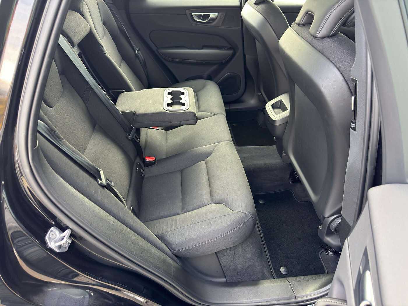 Volvo  B4b Momentum Pro