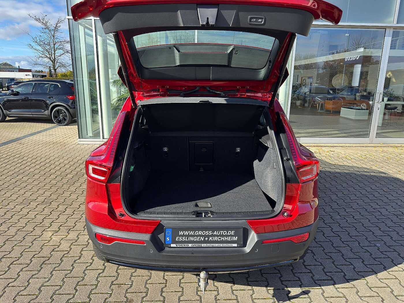 Volvo  T5 Plus Dark Plug-In Hybrid