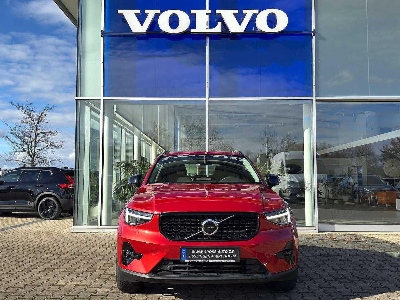 Volvo  T5 Plus Dark Plug-In Hybrid