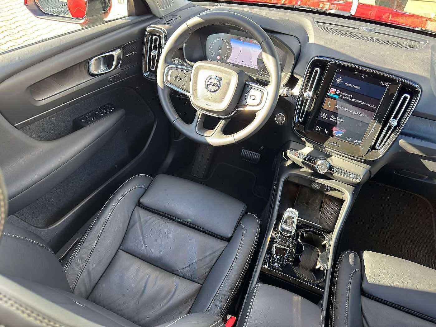 Volvo  T5 Plus Dark Plug-In Hybrid