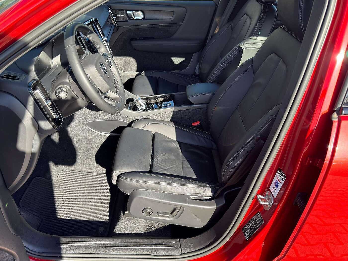 Volvo  T5 Plus Dark Plug-In Hybrid