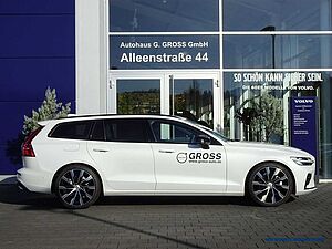 Volvo  B4 Geartronic Ultimate Dark