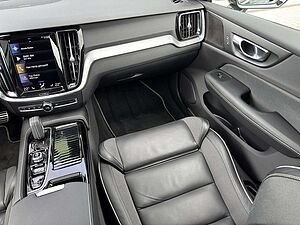 Volvo  T8 R-Design Recharge Plug-In Hybrid AWD