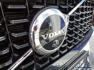 Volvo  XC60 B4 AWD Geartronic R-Design