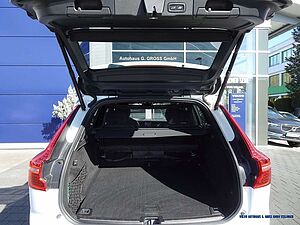 Volvo  XC60 B4 AWD Geartronic R-Design