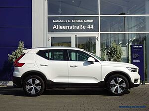 Volvo  T4 Recharge Inscription Expression