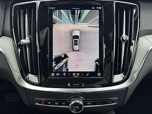 Volvo  T6 Plus Dark Recharge Plug-In Hybrid AWD