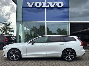 Volvo  T6 Plus Dark Recharge Plug-In Hybrid AWD