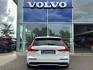 Volvo  T6 Plus Dark Recharge Plug-In Hybrid AWD