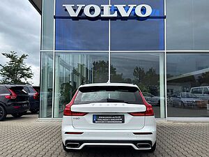 Volvo  B4 R-Design