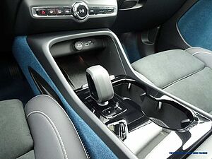 Volvo  AWD Twin Motor Pure Electric Ultimate