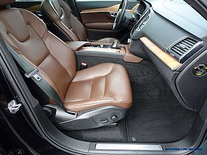 Volvo  B5 AWD Geartronic Momentum Pro