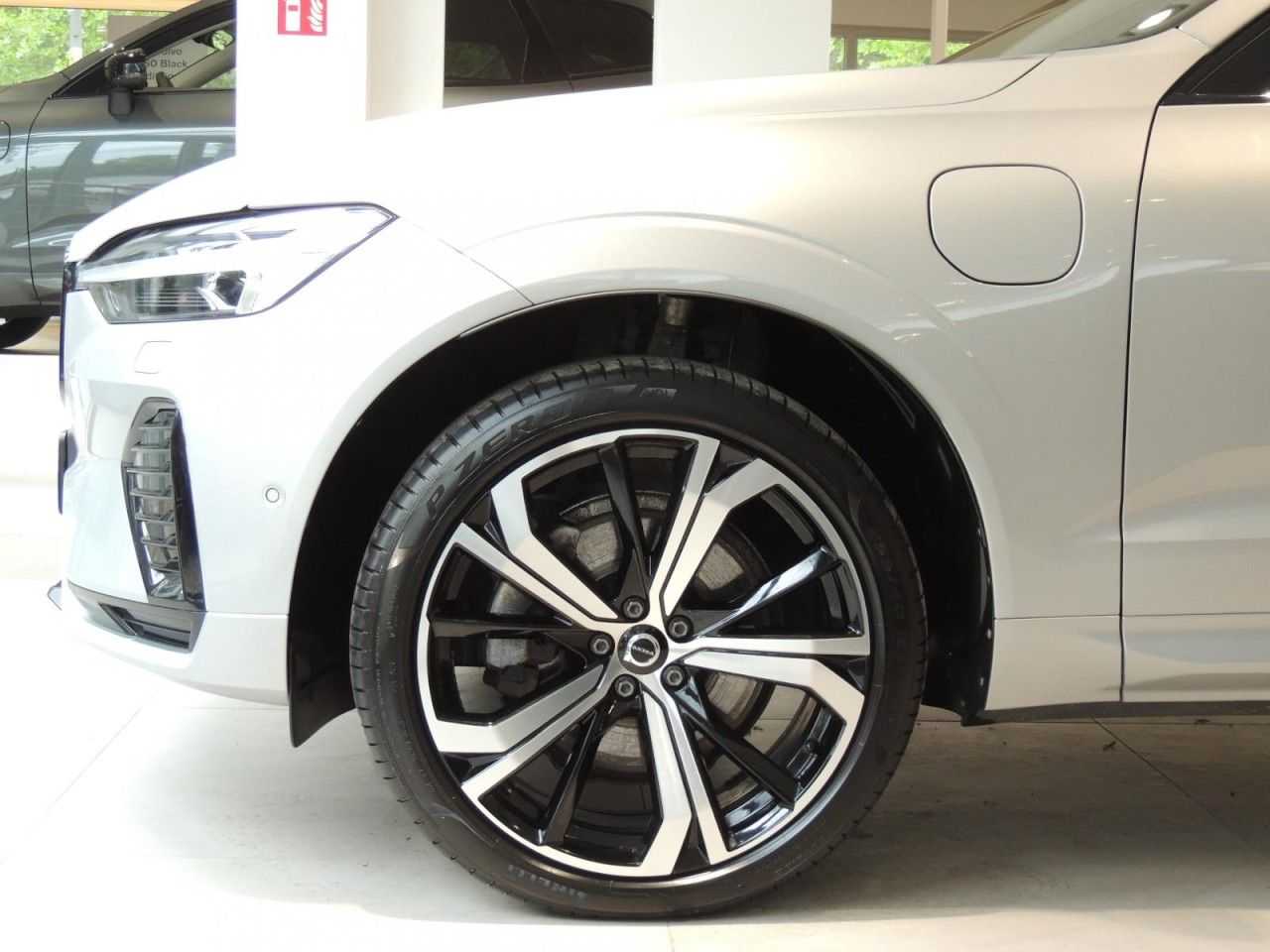 Volvo  Recharge T8 AWD R-Design Klima Navi Leder