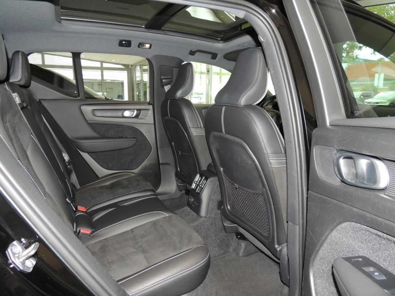 Volvo  Recharge T4 R-Design Klima Navi