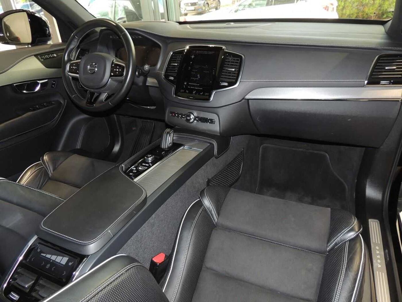 Volvo  B5 (Diesel) AWD R-Design Klima Navi
