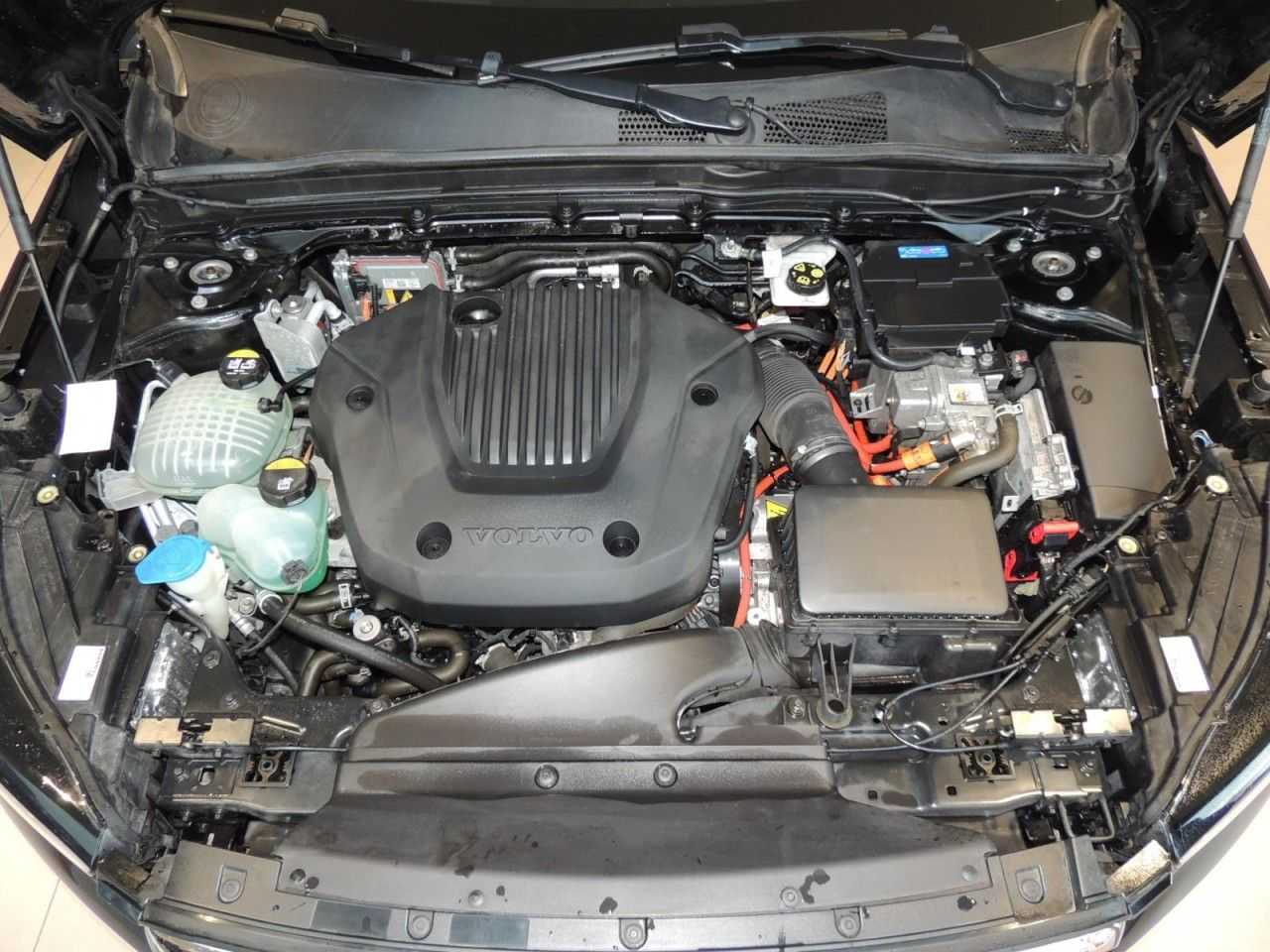 Volvo  Recharge T4 Essential Klima Navi