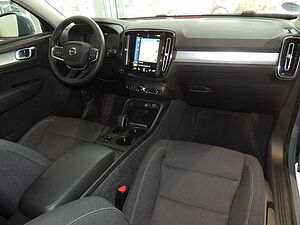 Volvo  T3 Momentum Pro Klima Navi Rückfahrkamera