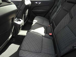 Volvo  B4 Momentum Pro Klima Rückfahrkamera