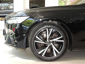 Volvo  Recharge T6 AWD R-Design Expression Klima