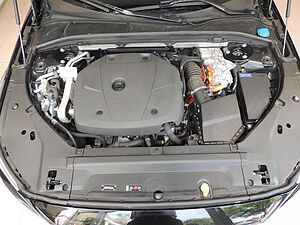 Volvo  Recharge T6 AWD R-Design Expression Klima