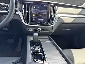 Volvo  B4 Benzin Ultimate Dark Klima Leder