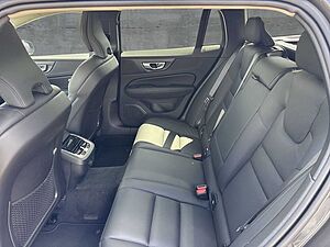 Volvo  B4 Benzin Ultimate Dark Klima Leder