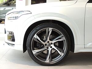 Volvo  B5 (Diesel) AWD R-Design 7-Sitzer Klima