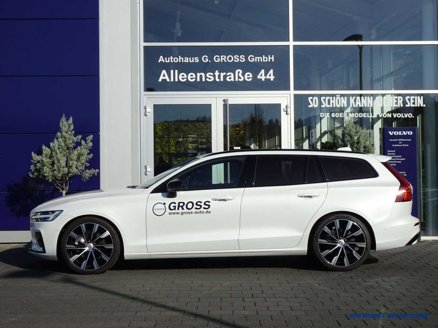 Volvo  B4 Geartronic Ultimate Dark