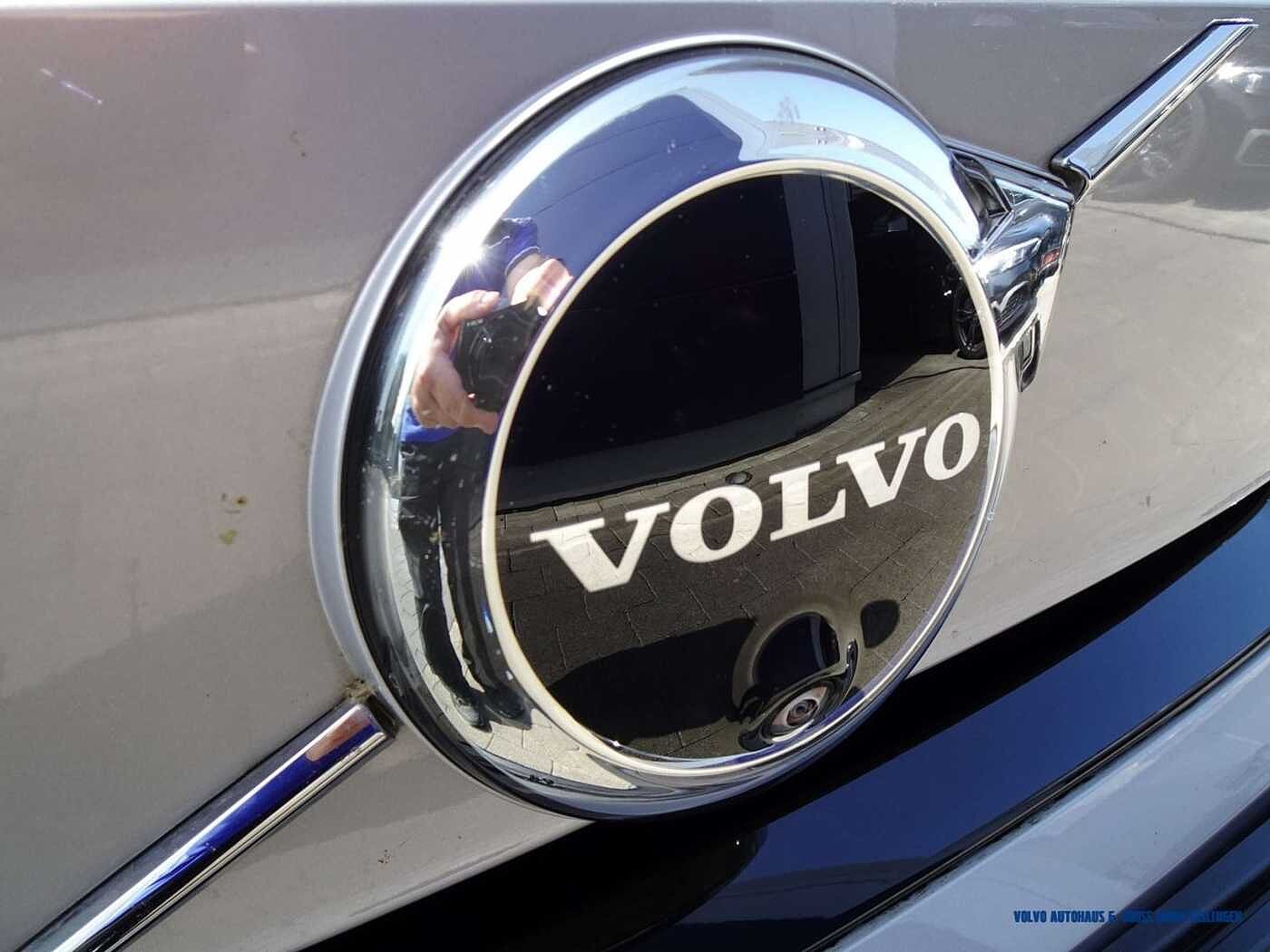 Volvo  Ultimate Recharge Pure Electric Extended Range 2WD