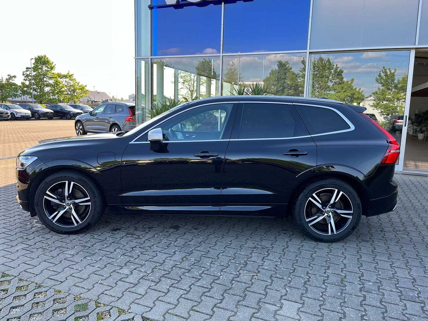 Volvo  T8 R Design Plug-In Hybrid AWD