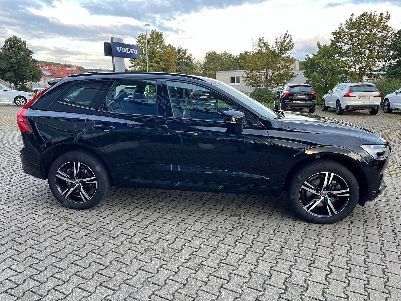 Volvo  T8 R Design Recharge Plug-In Hybrid AWD