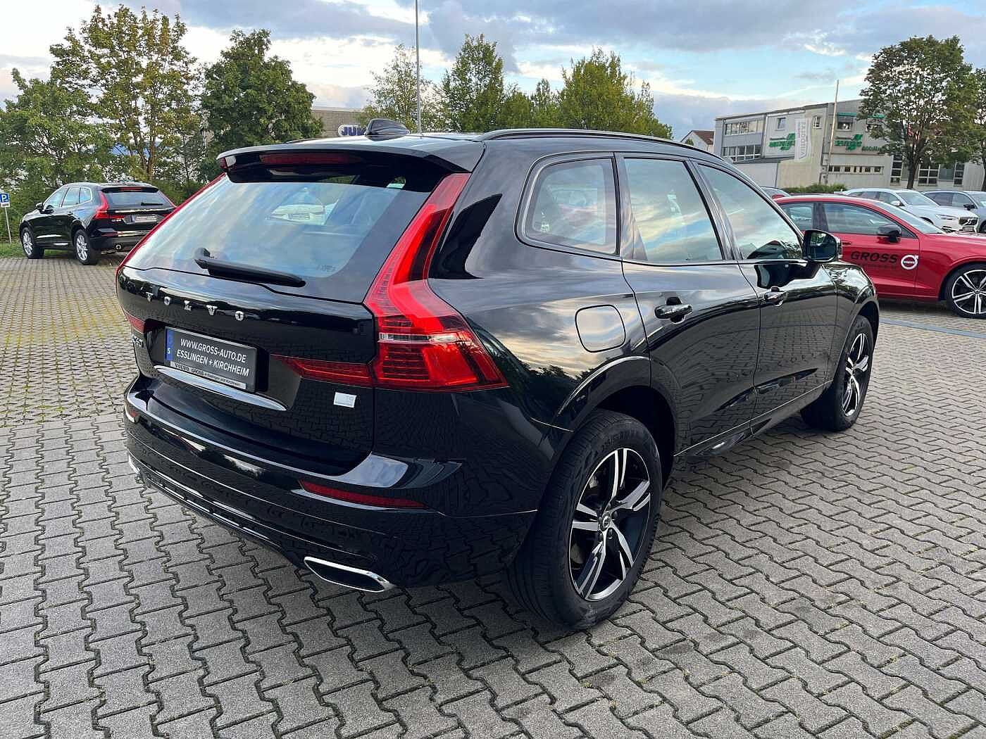 Volvo  T8 R Design Recharge Plug-In Hybrid AWD