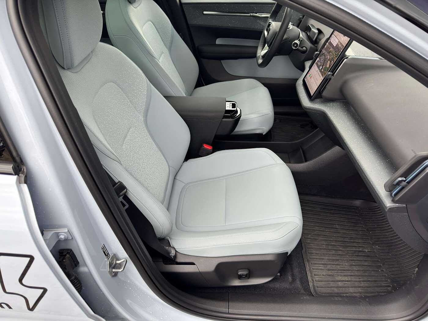 Volvo  Ultra Twin Motor Performance AWD