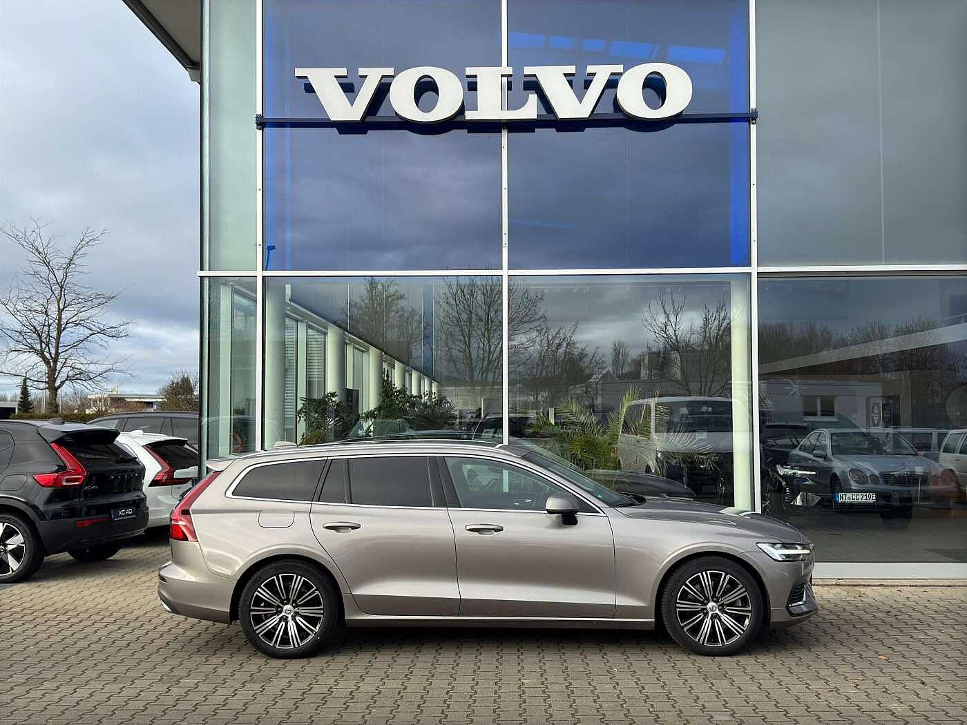 Volvo  T6 Inscription Expr. Recharge Plug-In Hybrid AWD