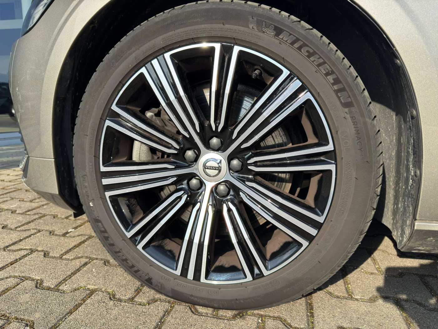 Volvo  T6 Recharge Inscription AWD