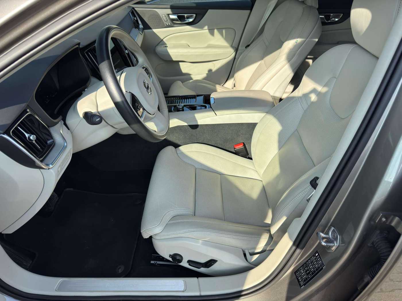 Volvo  T6 Recharge Inscription AWD